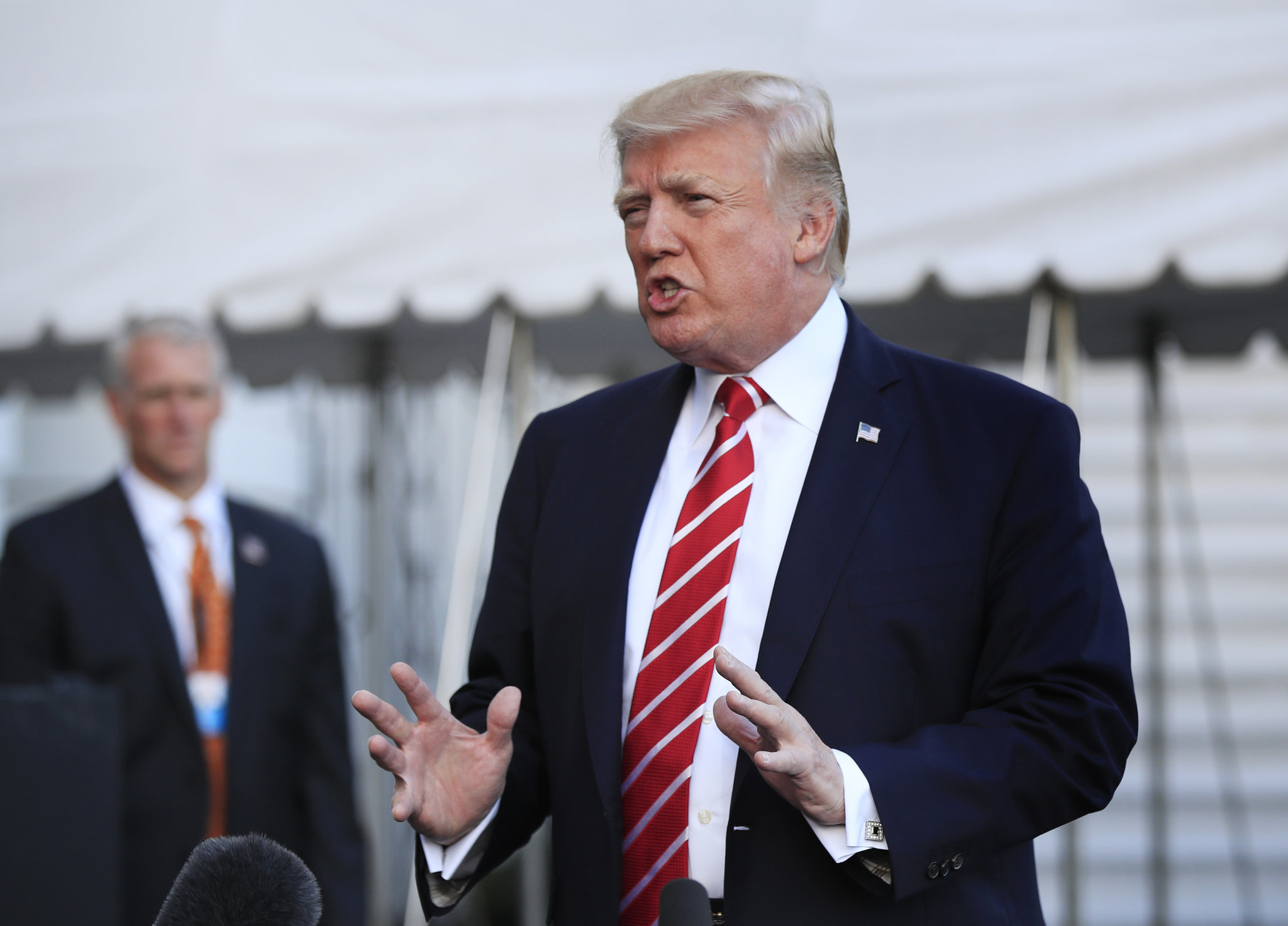 Trump's immigration demands endanger DACA deal; Dems threaten government shutdown
