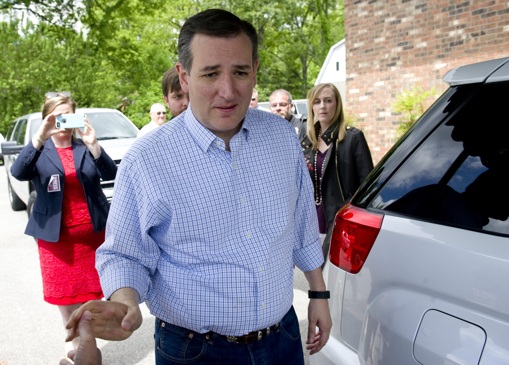 Ted Cruz drops out of presidential race after big loss in Indiana