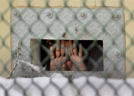 Pentagon reviewing US prison sites for Guantanamo Bay detainees