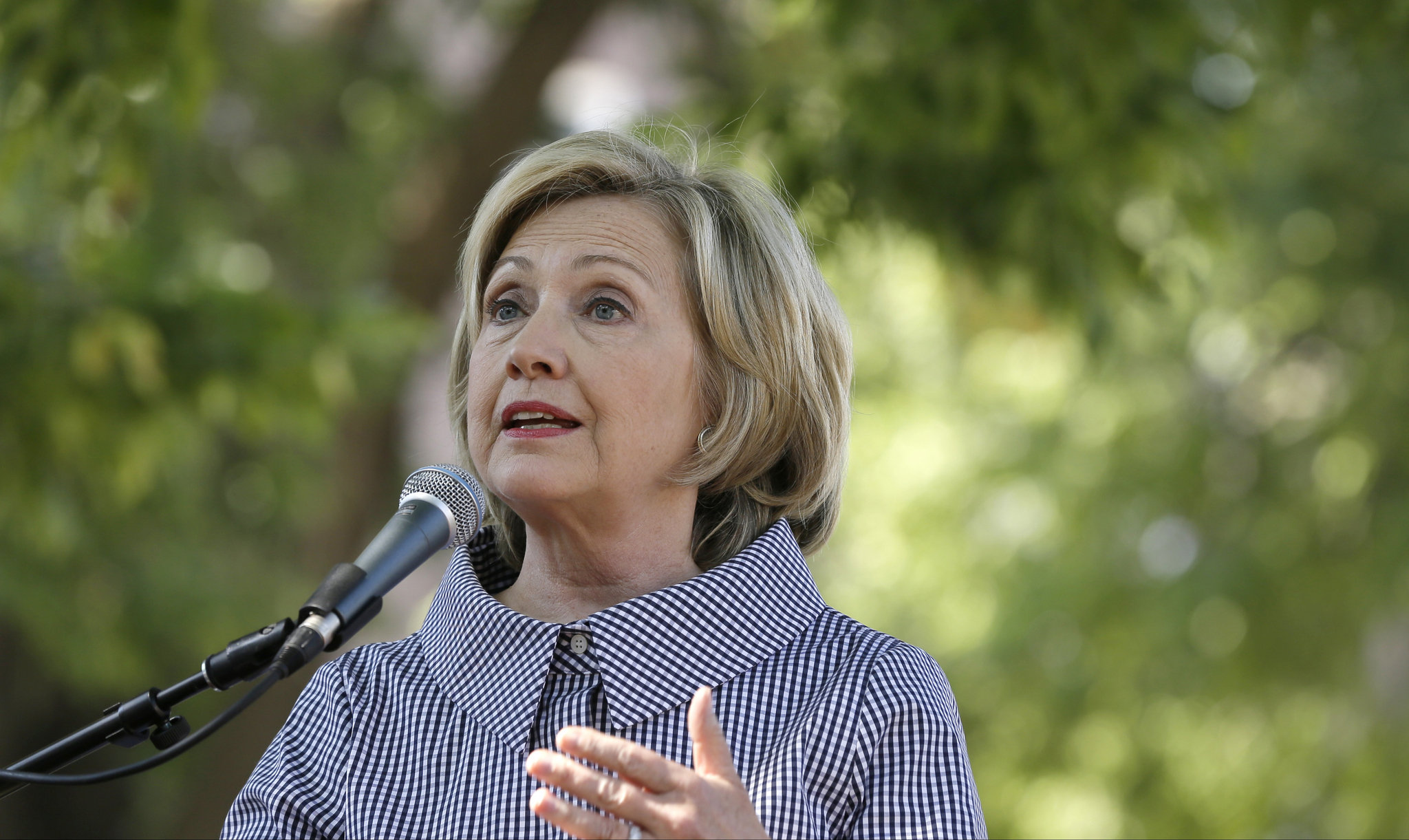 Up to 305 of Hillary Clinton's emails might contain classified data, State Department says