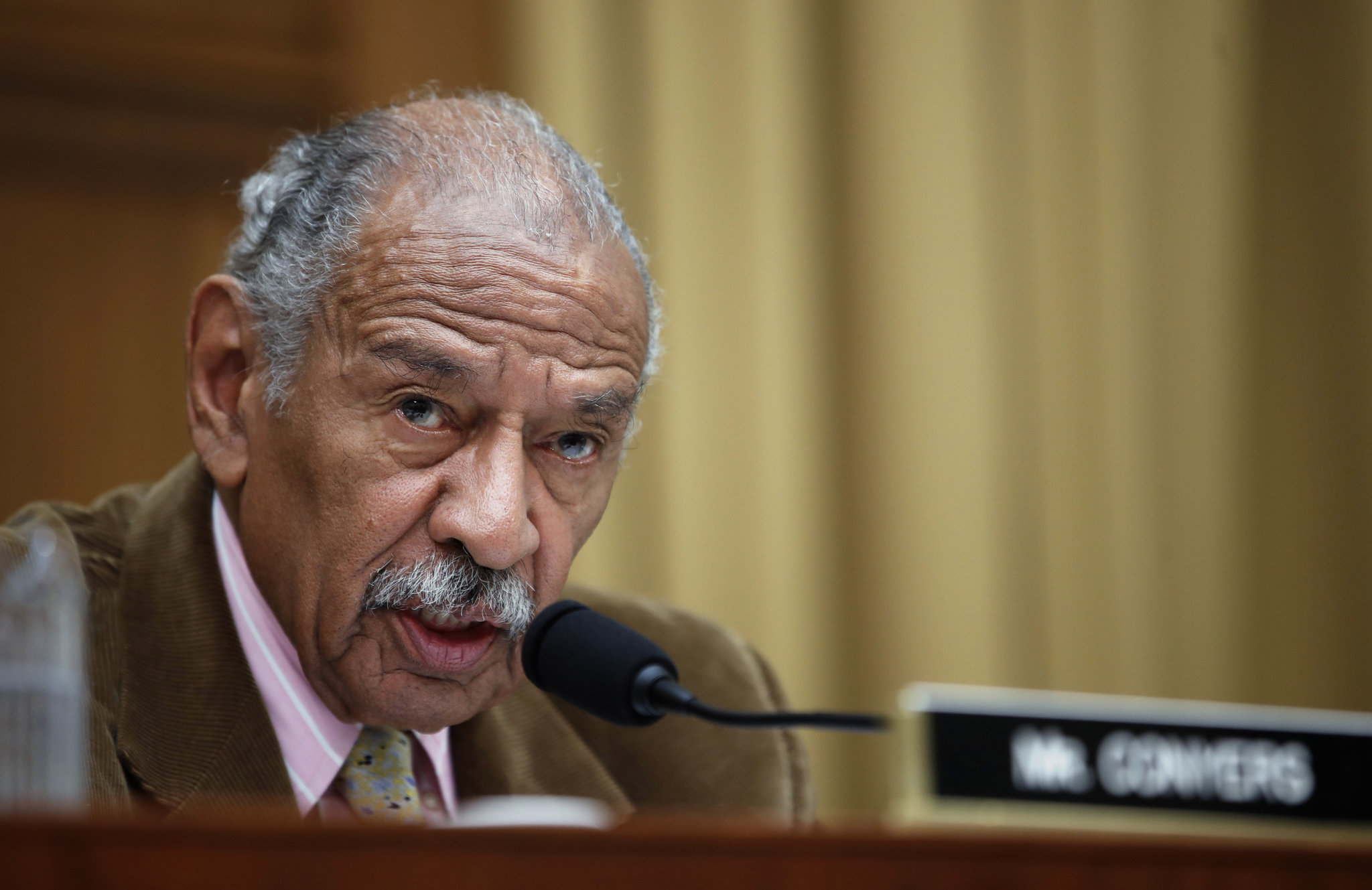 Pressure grows on Rep. John Conyers to resign after sexual harassment accusations