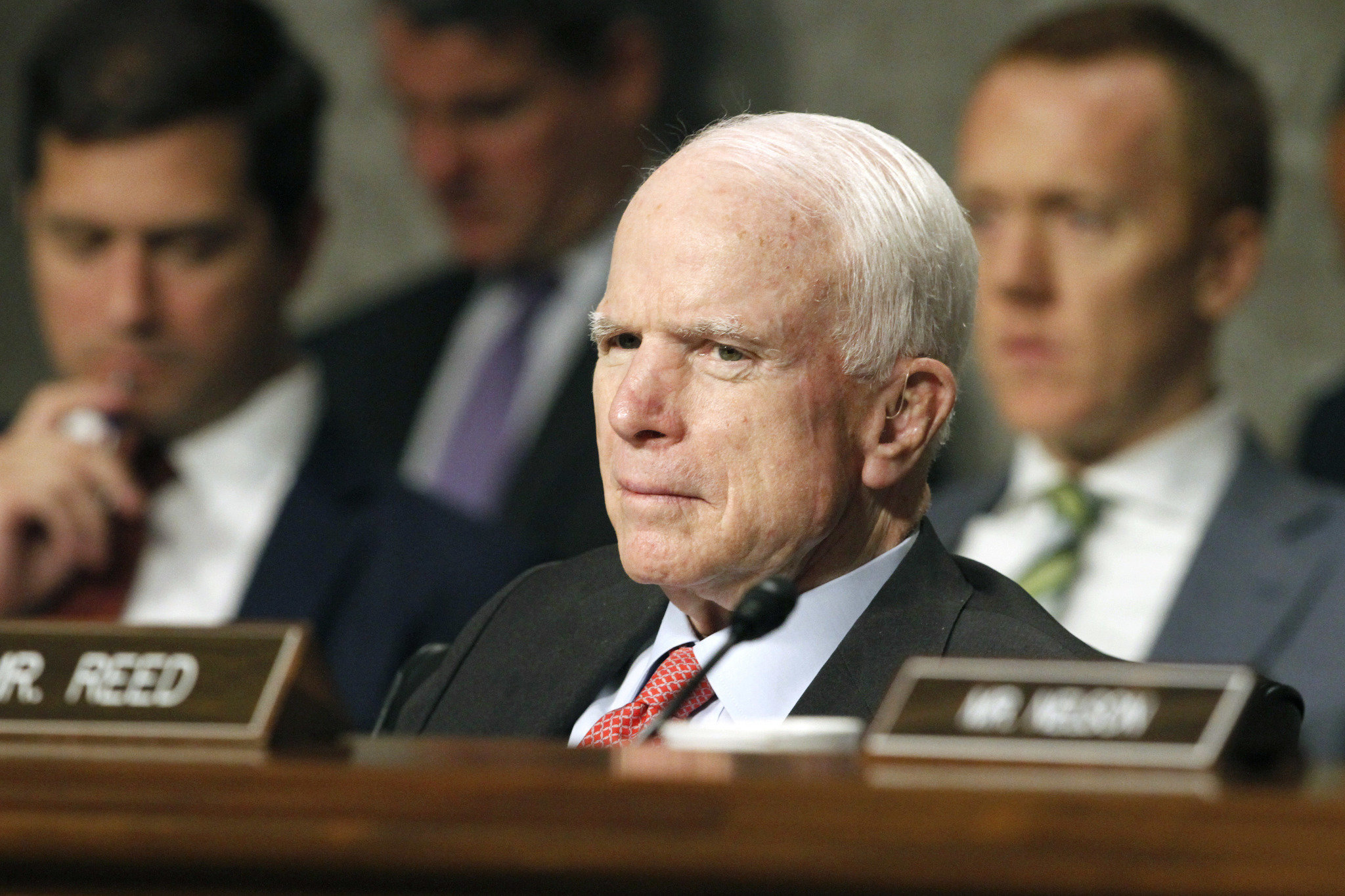 Sen, John McCain has blood clot removed from above his eye