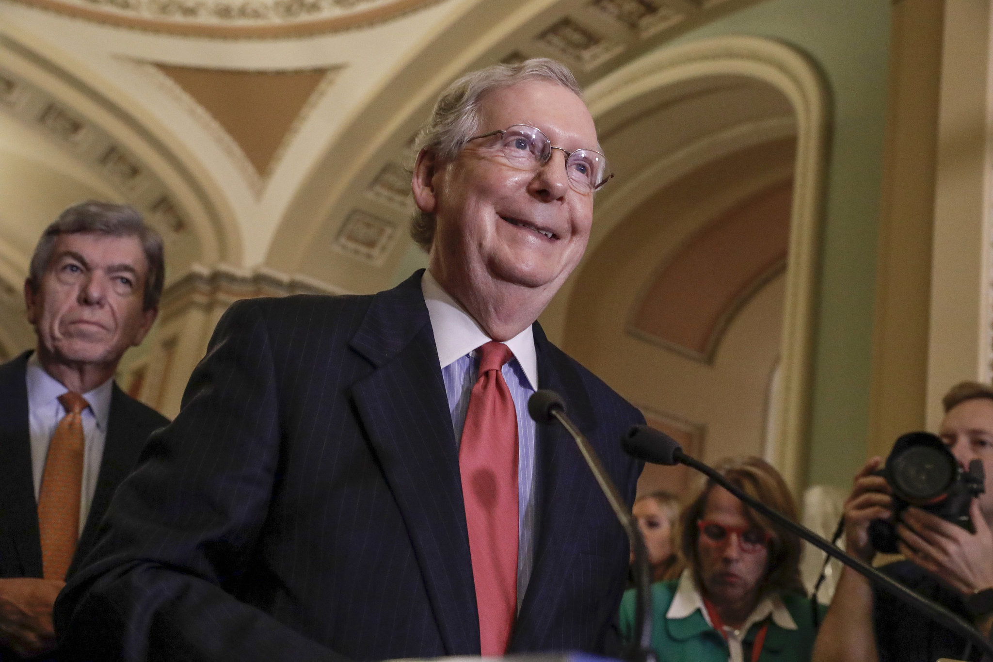 Senate votes to block regulations allowing consumers to sue banks