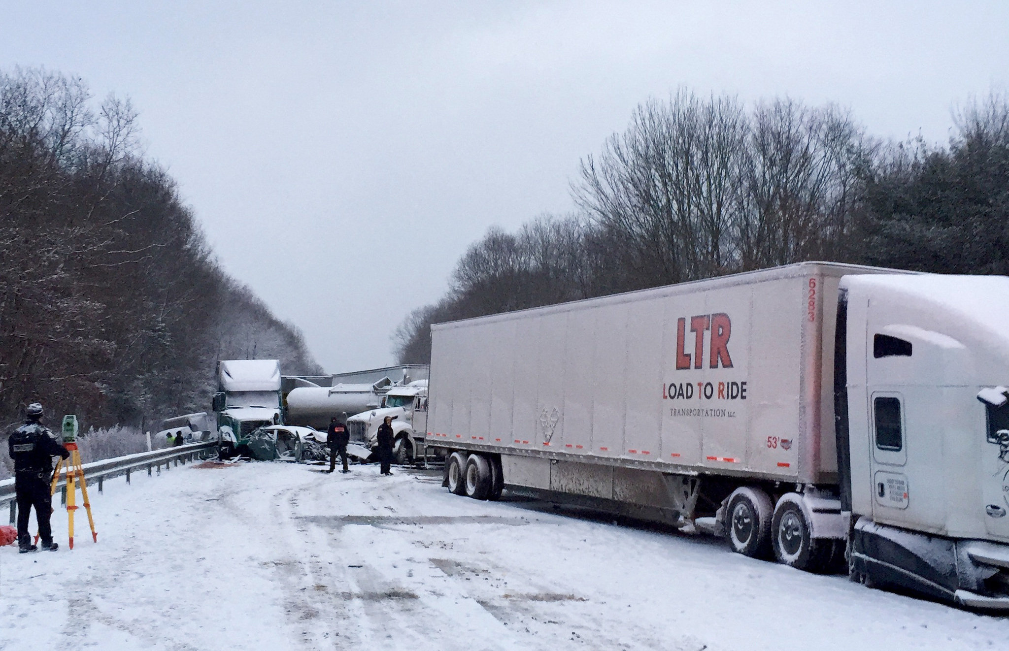 18-vehicle pileup in blinding snow on I-80 in Pennsylvania kills 3 ...